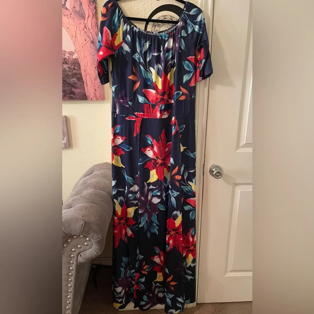 Plus Size Womens Floral Maxi Dress with skort size 2X pre-owned